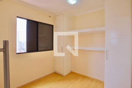 Quarto 2 de apartamento para alugar com 2 quartos, 50m² em Vila Bertioga, São Paulo