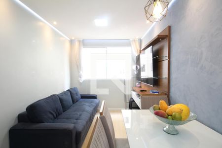 Sala de apartamento para alugar com 2 quartos, 44m² em Jardim Maria Duarte, São Paulo