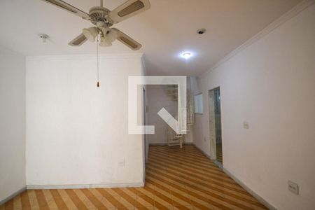 Sala de casa para alugar com 3 quartos, 150m² em Centro, Nova Iguaçu