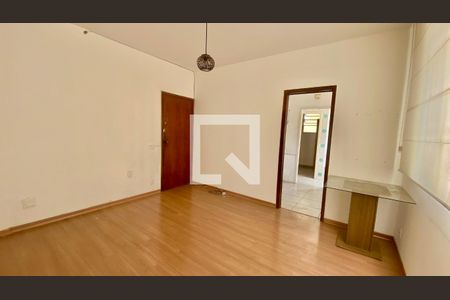 Sala de apartamento à venda com 2 quartos, 80m² em Coracao de Jesus, Belo Horizonte