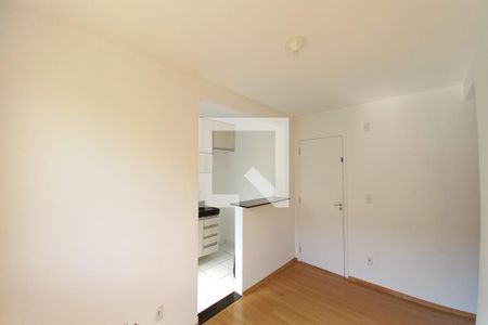 Sala  de apartamento para alugar com 2 quartos, 52m² em Vila Carminha, Campinas