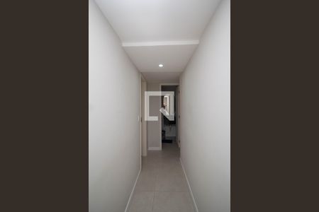 Corredor de apartamento à venda com 2 quartos, 40m² em Parque Sao Domingos, São Paulo