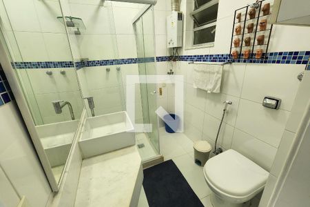 Banheiro de apartamento para alugar com 1 quarto, 50m² em Catete, Rio de Janeiro