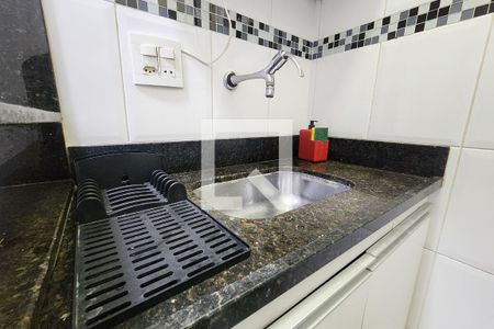 Cozinha de apartamento para alugar com 1 quarto, 50m² em Catete, Rio de Janeiro