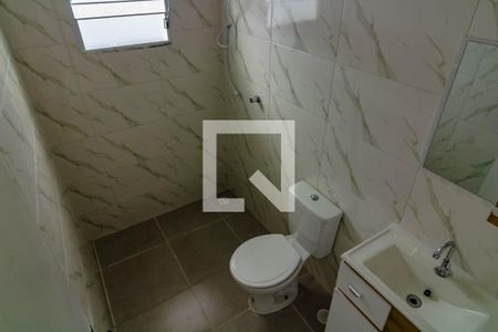 Banheiro de casa para alugar com 1 quarto, 60m² em Vila Guarani (zona Sul), São Paulo