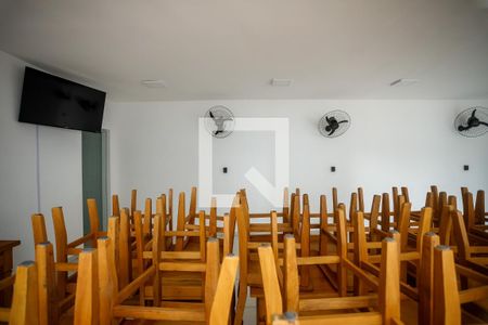 Apartamento para alugar com 68m², 2 quartos e 1 vaga Apartamento para alugar com 68m², 2 quartos e 1 vagaÁrea comum - Salão de festas