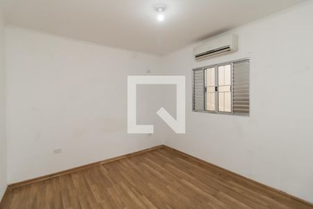 Quarto 1 de casa à venda com 2 quartos, 125m² em Parque Guarani, São Paulo