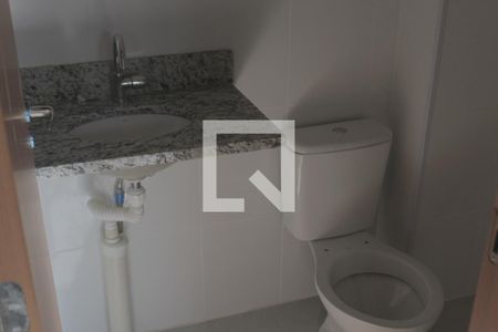 Banheiro de apartamento à venda com 2 quartos, 44m² em Parque Santa Fé, Porto Alegre