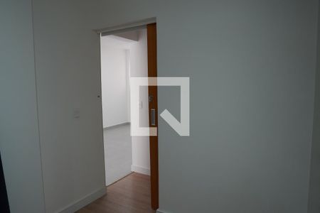 Quarto de apartamento à venda com 1 quarto, 45m² em Vila Pompéia, São Paulo