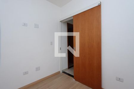 Quarto 2 de apartamento para alugar com 2 quartos, 41m² em Vila Santa Clara, São Paulo