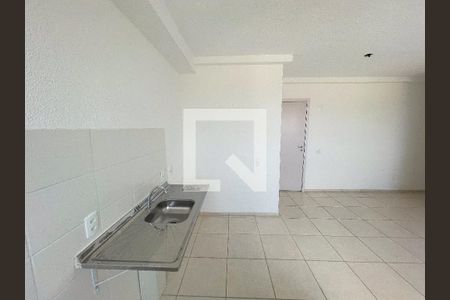 Cozinha de apartamento para alugar com 2 quartos, 47m² em Jardim Riacho das Pedras, Contagem