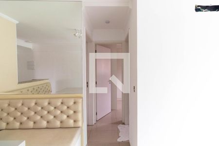 Corredor de apartamento para alugar com 2 quartos, 50m² em Cangaiba, São Paulo