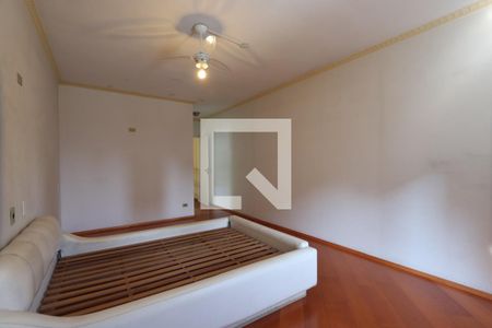 Suíte 1 de casa à venda com 3 quartos, 250m² em Vila Zelina, São Paulo