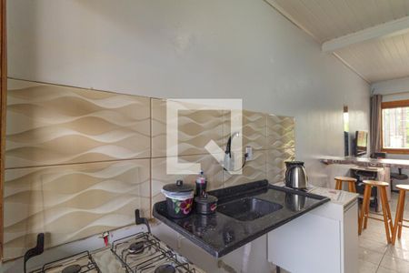 Cozinha de casa para alugar com 2 quartos, 44m² em Guajuviras, Canoas