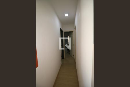 Sala - Corredor de apartamento à venda com 2 quartos, 45m² em Engenho da Rainha, Rio de Janeiro