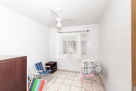 Quarto 1 de apartamento para alugar com 3 quartos, 58m² em Scharlau, São Leopoldo