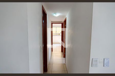 corredor de apartamento para alugar com 3 quartos, 80m² em Tanque, Rio de Janeiro