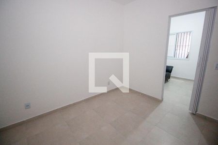 Quarto de apartamento para alugar com 1 quarto, 28m² em Jardim Miriam, São Paulo