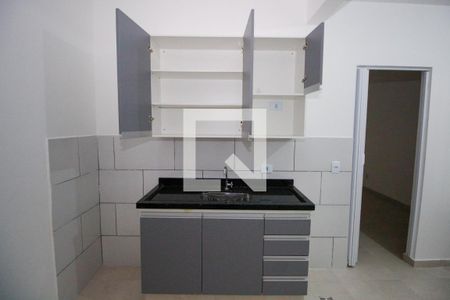 Sala e Cozinha de apartamento para alugar com 1 quarto, 28m² em Jardim Miriam, São Paulo