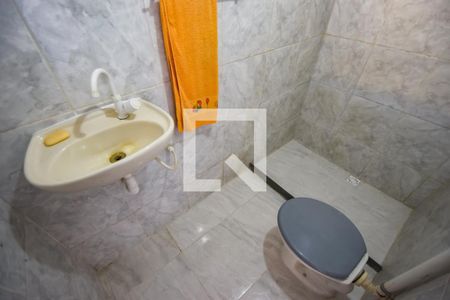 Banheiro de casa de condomínio para alugar com 1 quarto, 50m² em Piedade, Rio de Janeiro