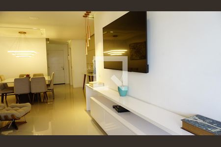 Sala de apartamento para alugar com 3 quartos, 115m² em Camorim, Rio de Janeiro