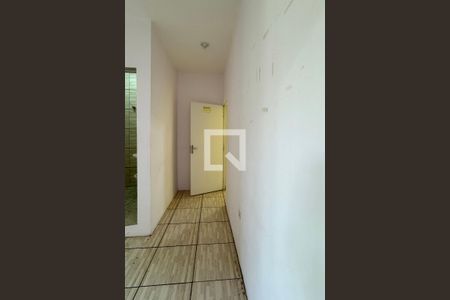 Entrada de casa para alugar com 1 quarto, 50m² em Vila Lourdes, Barueri