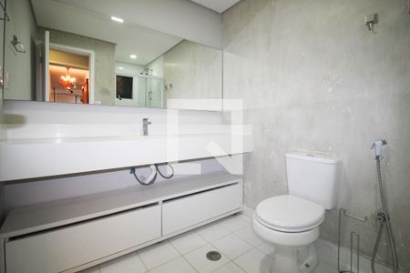 Banheiro da Suíte  de apartamento à venda com 2 quartos, 100m² em Jardim Paulista, São Paulo