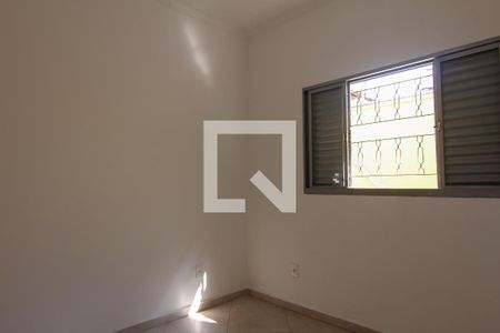 Quarto 2 de casa para alugar com 4 quartos, 240m² em Vila Divina Pastora, São Paulo