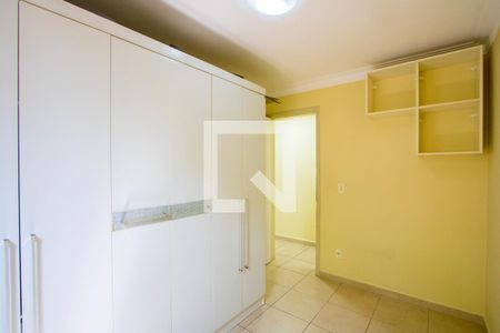 Quarto 2 de apartamento para alugar com 2 quartos, 45m² em Parque Sao Vicente, Santo André