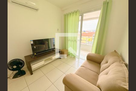 Sala de TV de apartamento para alugar com 1 quarto, 44m² em Canasvieiras, Florianópolis