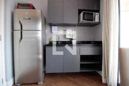 Sala/Cozinha de kitnet/studio à venda com 1 quarto, 32m² em Pinheiros, São Paulo