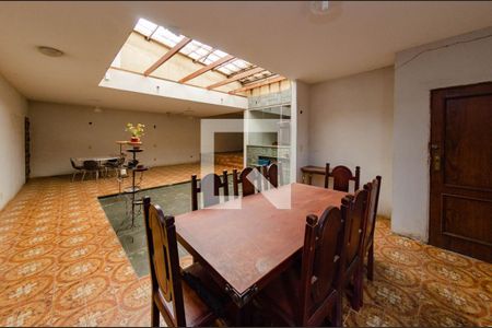 Sala de casa à venda com 3 quartos, 350m² em Palmeiras, Belo Horizonte