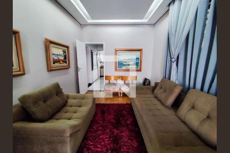 Sala de casa à venda com 3 quartos, 388m² em Carlos Prates, Belo Horizonte