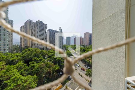 Varanda Sala Vista de apartamento para alugar com 3 quartos, 74m² em Barra da Tijuca, Rio de Janeiro