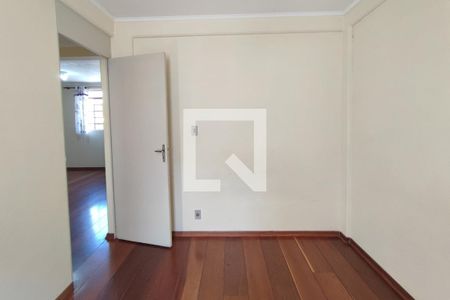 Quarto 2 de apartamento para alugar com 2 quartos, 52m² em Parque Residencial Vila União, Campinas