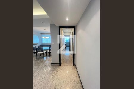 Corredor de apartamento à venda com 2 quartos, 94m² em Vale do Sereno, Nova Lima