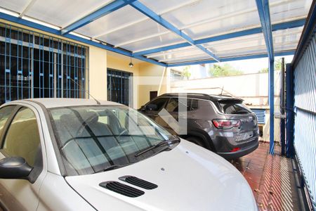 Casa à venda com 175m², 3 quartos e 3 vagas Casa à venda com 175m², 3 quartos e 3 vagasGaragem