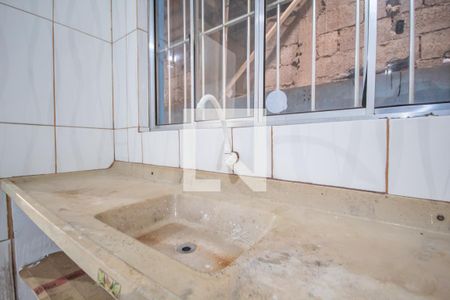 Cozinha de casa para alugar com 1 quarto, 32m² em Santa Maria, Osasco