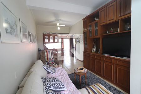 Sala de casa à venda com 3 quartos, 360m² em São Jorge, Novo Hamburgo