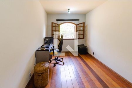 Quarto 1 de casa à venda com 5 quartos, 309m² em Estrela Dalva, Belo Horizonte