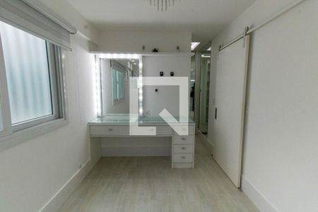 Quarto de apartamento à venda com 2 quartos, 100m² em Matapaca, Niterói