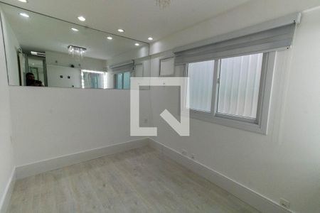 Quarto de apartamento à venda com 2 quartos, 100m² em Matapaca, Niterói