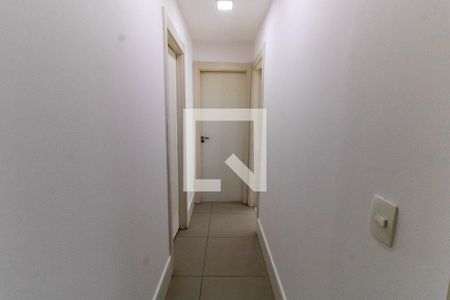 Corredor de apartamento à venda com 2 quartos, 100m² em Matapaca, Niterói