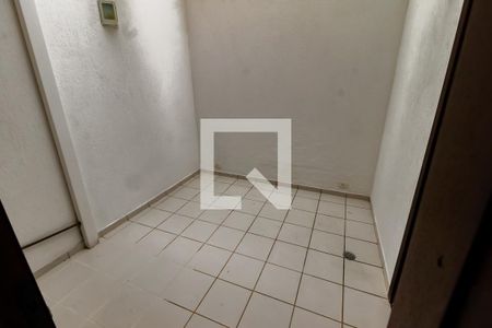 Sala 2 - sacada de casa de condomínio à venda com 3 quartos, 134m² em Jardim Leonor, São Paulo