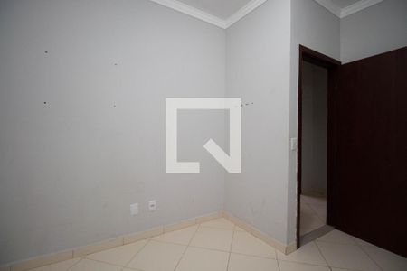 Quarto 1 de apartamento para alugar com 2 quartos, 55m² em Riacho Fundo I, Brasília