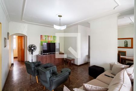 Sala de casa à venda com 4 quartos, 220m² em Copacabana, Belo Horizonte