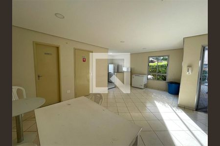 Apartamento à venda com 2 quartos, 52m² em Vila Liviero, São Paulo