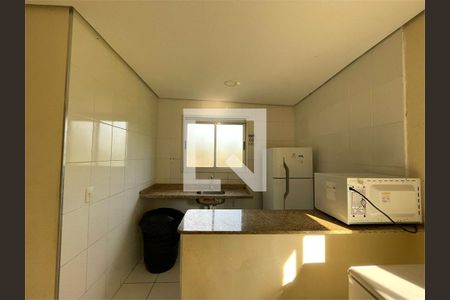 Apartamento à venda com 2 quartos, 52m² em Vila Liviero, São Paulo