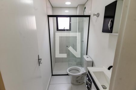 Banheiro de casa para alugar com 1 quarto, 35m² em Vila Morse, São Paulo