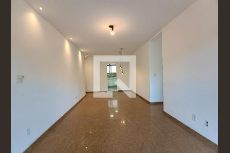 Sala de apartamento para alugar com 2 quartos, 120m² em Recreio dos Bandeirantes, Rio de Janeiro